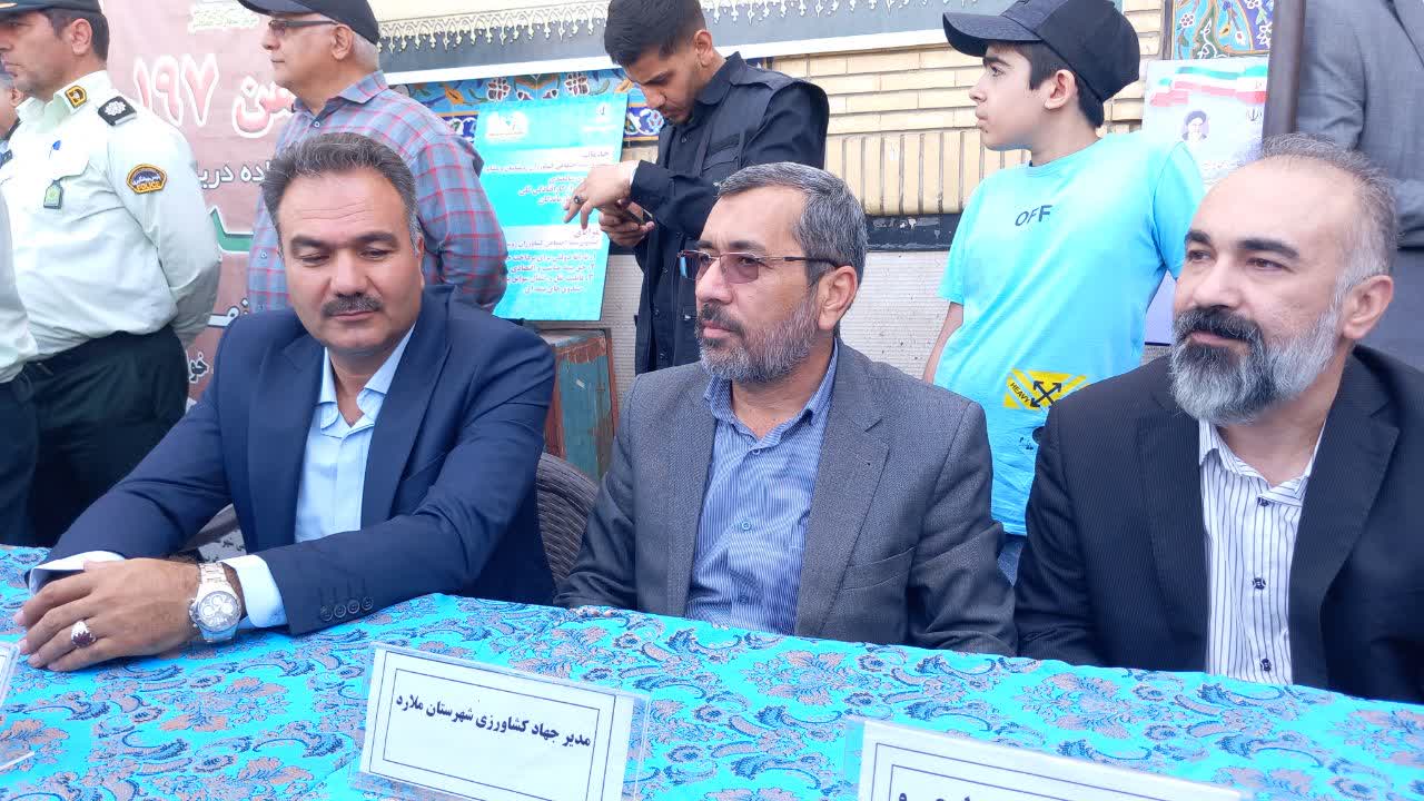 برگزاری میز خدمت به مناسبت هفته دولت در شهرستان ملارد