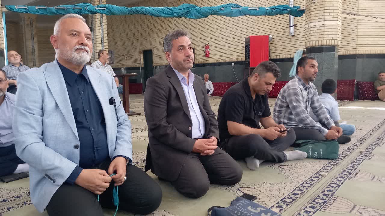 حضور فرماندار و مدیران دستگاه‌های اجرایی شهرستان ملارد در نماز جمعه این هفته