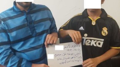 دستبند پلیس بر دستان متهمان به قتل در ملارد