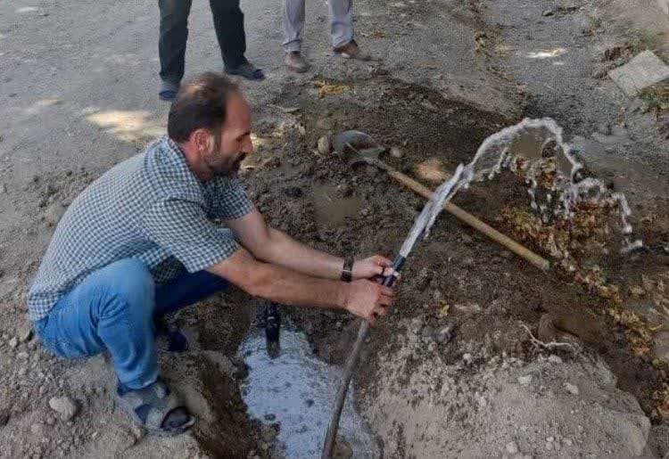 شناسایی و جمع آوری انشعابات غیرمجاز آب در صفادشت شهرستان ملارد
