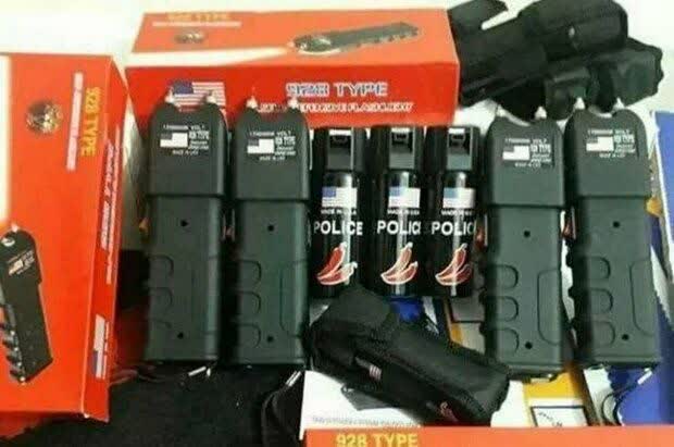 کشف ۱۵۰ اسپری فلفلی و شوکر برقی قاچاق در عملیات پلیس ملارد