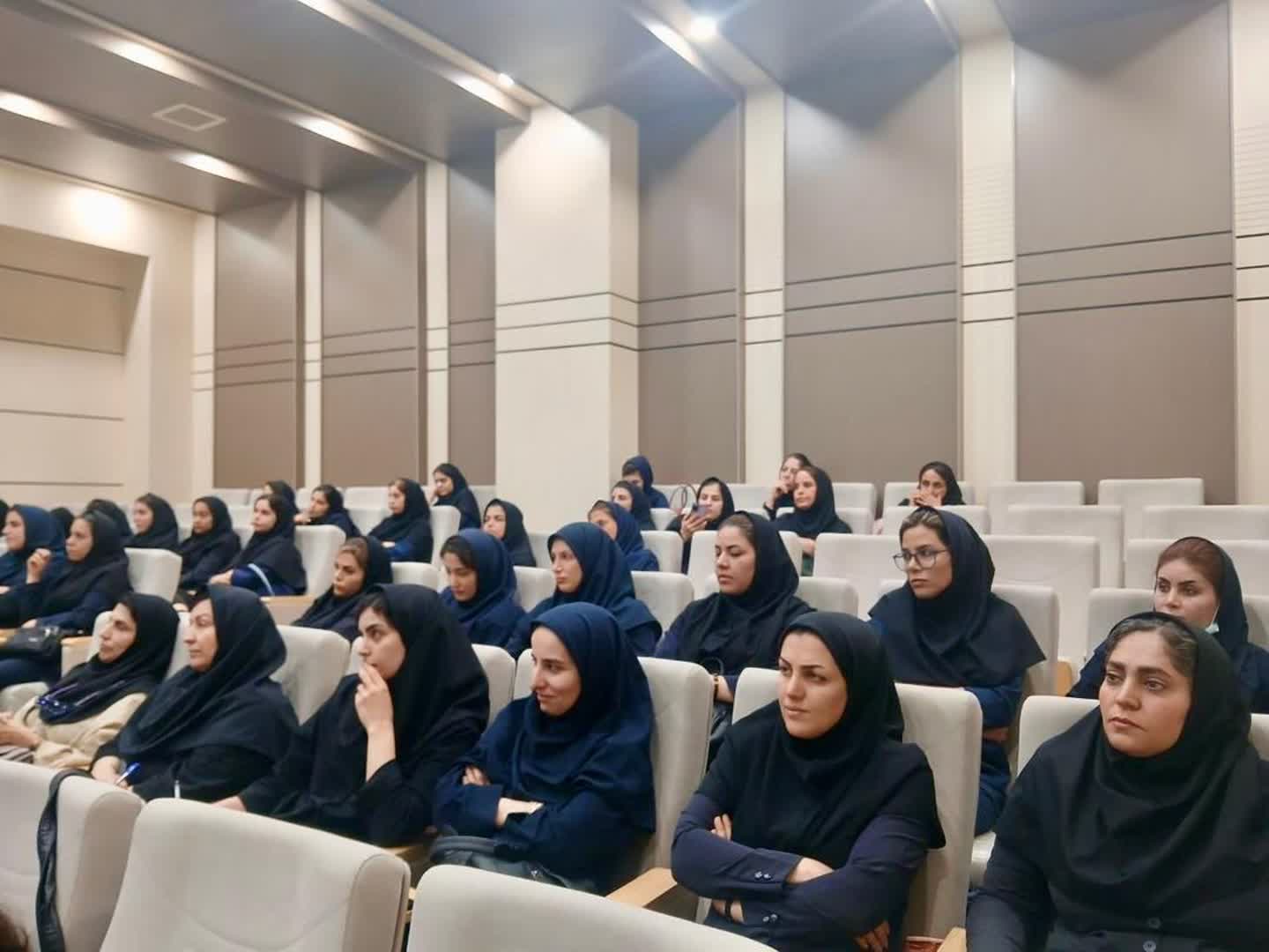 اجرای طرح غربالگری در راستای ارتقای سلامت بانوان شهرستان ملارد