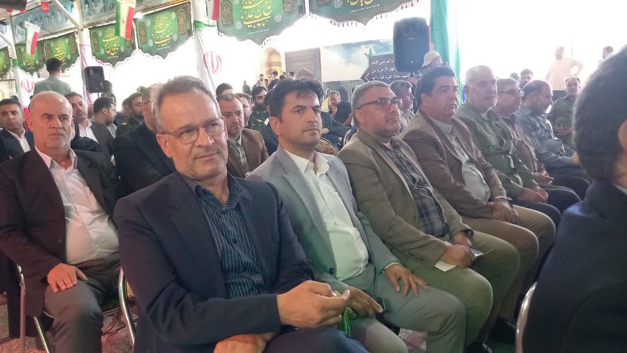 آیین گلباران مزار مطهر شهداء به مناسبت گرامیداشت هفته دفاع مقدس