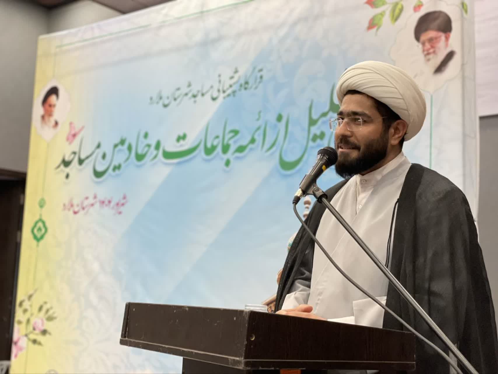 امام جمعه ملارد آبادانی مساجد در گرو حفظ و حمایت از جوانان است