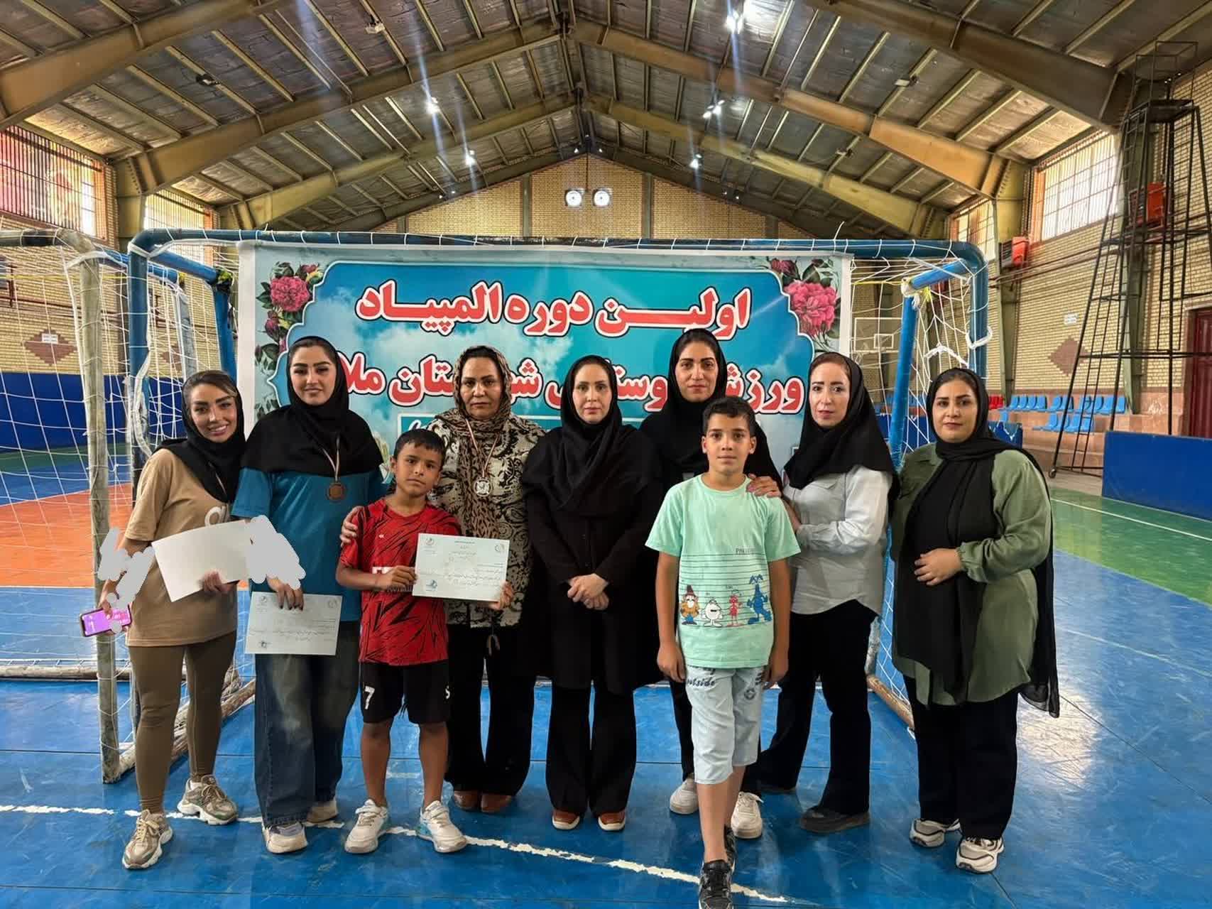 برگزاری مسابقات مچ اندازی بانوان و آقایان در ادامه اولین دوره المپیاد ورزش روستایی ملارد