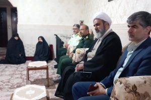 تجدید میثاق مسئولین ملارد با خانواده‌های شهدا و ایثارگران به مناسبت هفته دفاع مقدس