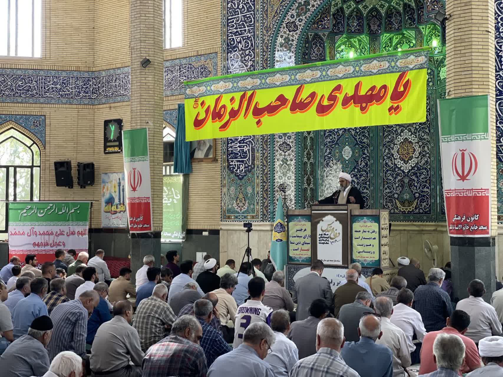 گزارش تصویری حضور مردم انقلابی و متدین در نماز جمعه شهرستان ملارد