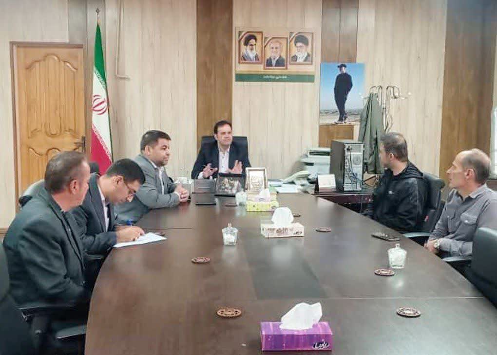 تشکیل جلسه تنظیم بازار صفادشت با هدف تشدید نظارت بر اصناف و حمایت از حقوق مصرف‌کنندگان