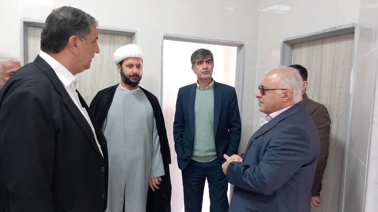 بررسی میدانی مشکلات روستای مهردشت با حضور فرماندار ملارد