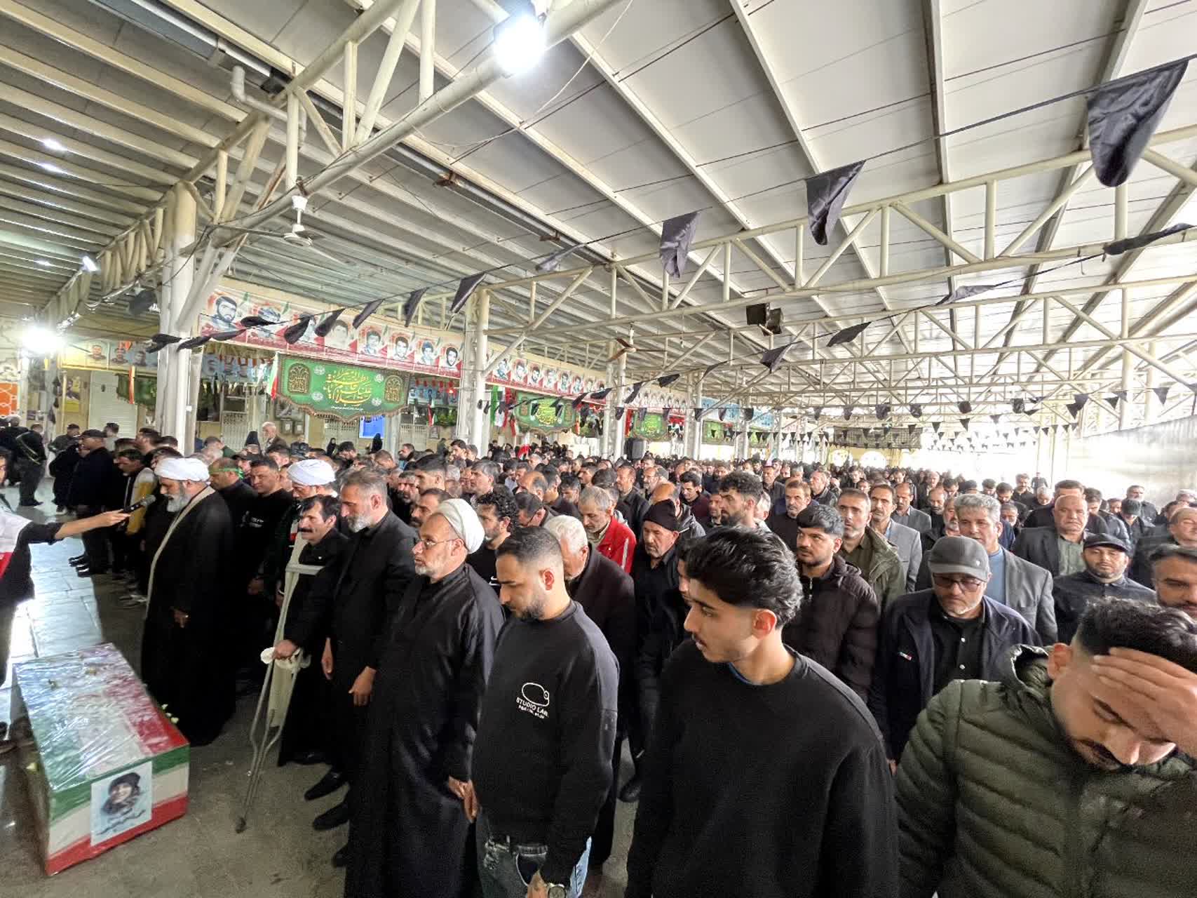پیکر مطهر شهید «علیاصغر خزایی» در گلزار شهدای ملارد آرام گرفت