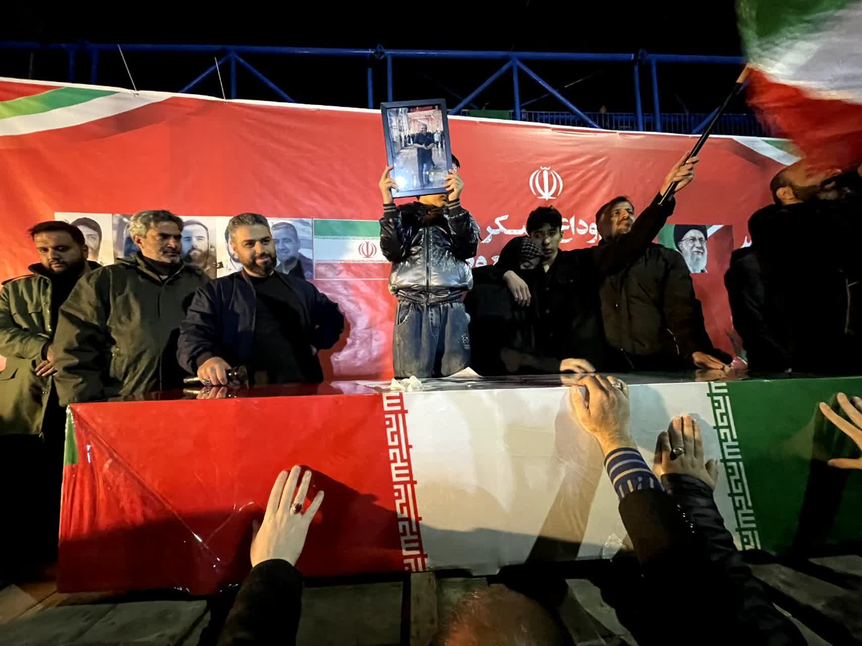 وداع با پیکر شهید احمد بهرامی در پنجمین اجتماع امت حزب الله شهرستان ملارد