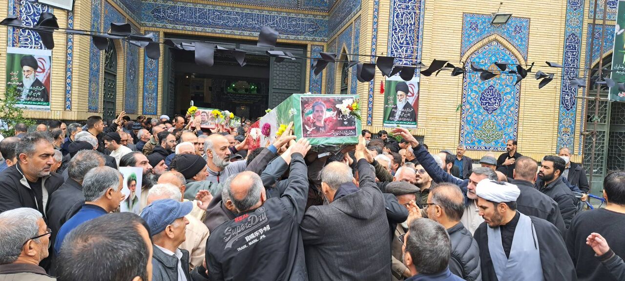 پیکرهای مطهر ۴ شهید در ملارد به خاک سپرده شدند