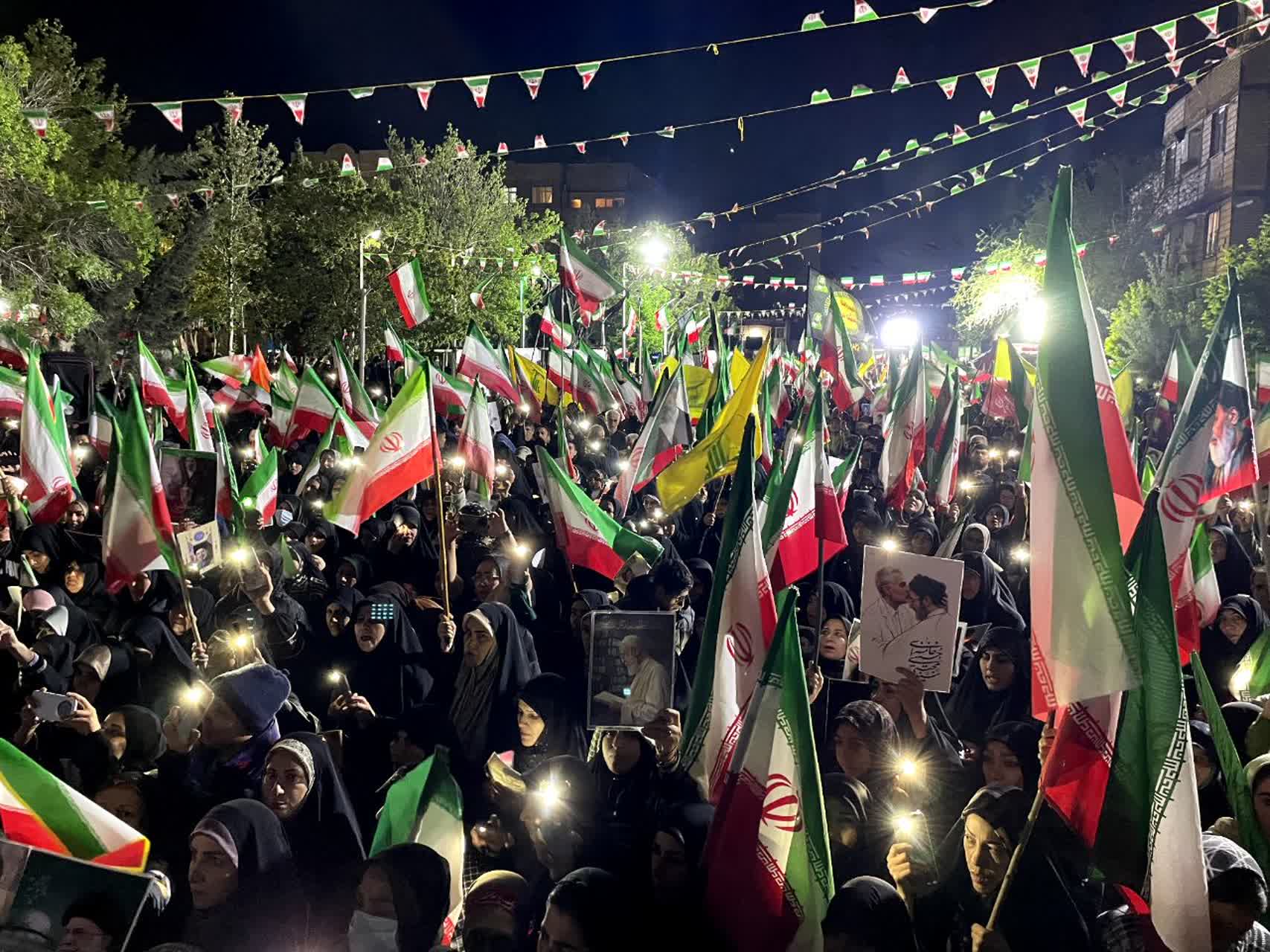 ملارد ؛ شهری که خیابان‌هایش سنگر استقامت شده‌اند