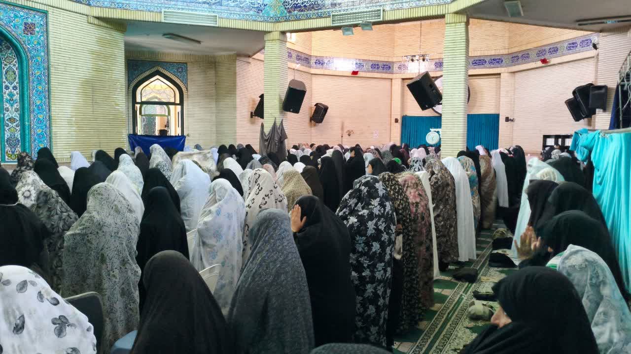 هشدار امام جمعه ملارد نسبت به جنگ رسانه‌ای دشمن و ترویج بی‌اعتمادی در جامعه