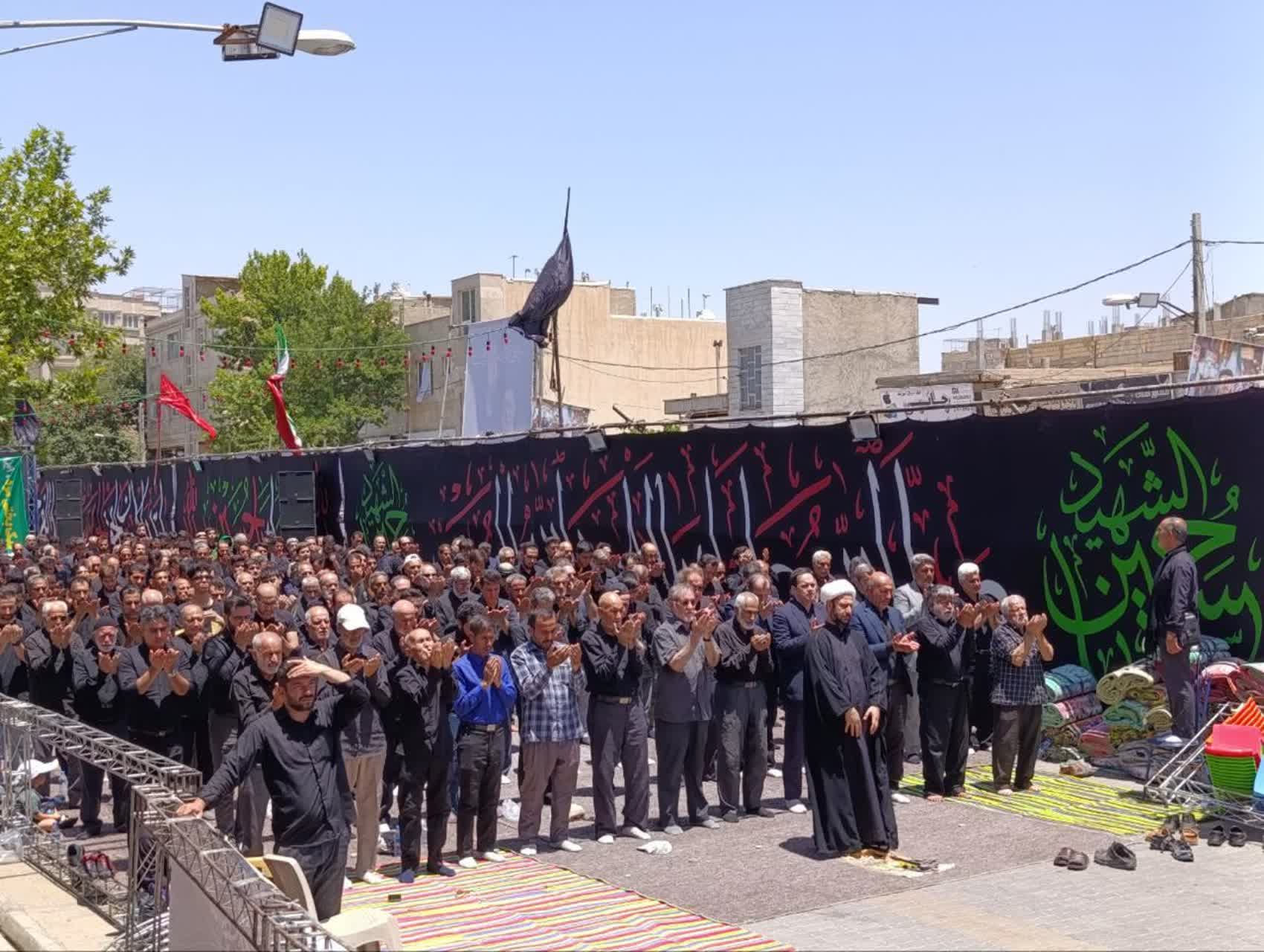 برپایی باشکوه نماز ظهر عاشورا در صفادشت