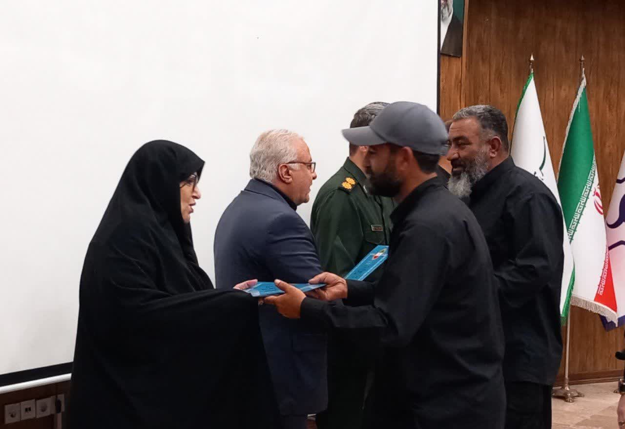 تجلیل از جهادگران ملارد به پاس خدمات به آسیب‌ دیدگان جنگ تحمیلی سوم