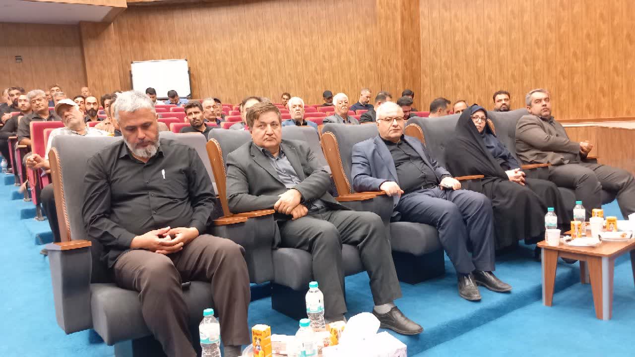 تجلیل از جهادگران ملارد به پاس خدمات به آسیب‌ دیدگان جنگ تحمیلی سوم