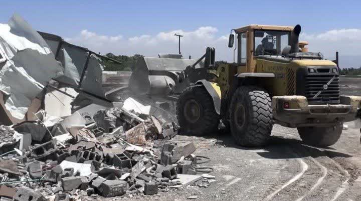 قلع و قمع ۶۰ ساخت‌ و ساز غیرمجاز در روستای کهریزک صفادشت