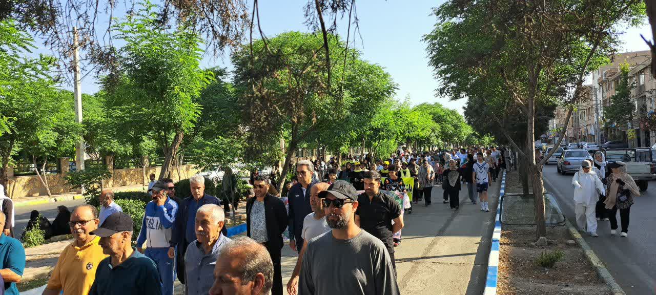 همایش بزرگ پیاده‌روی خانوادگی در ملارد با حضور ۲۰۰۰ نفر