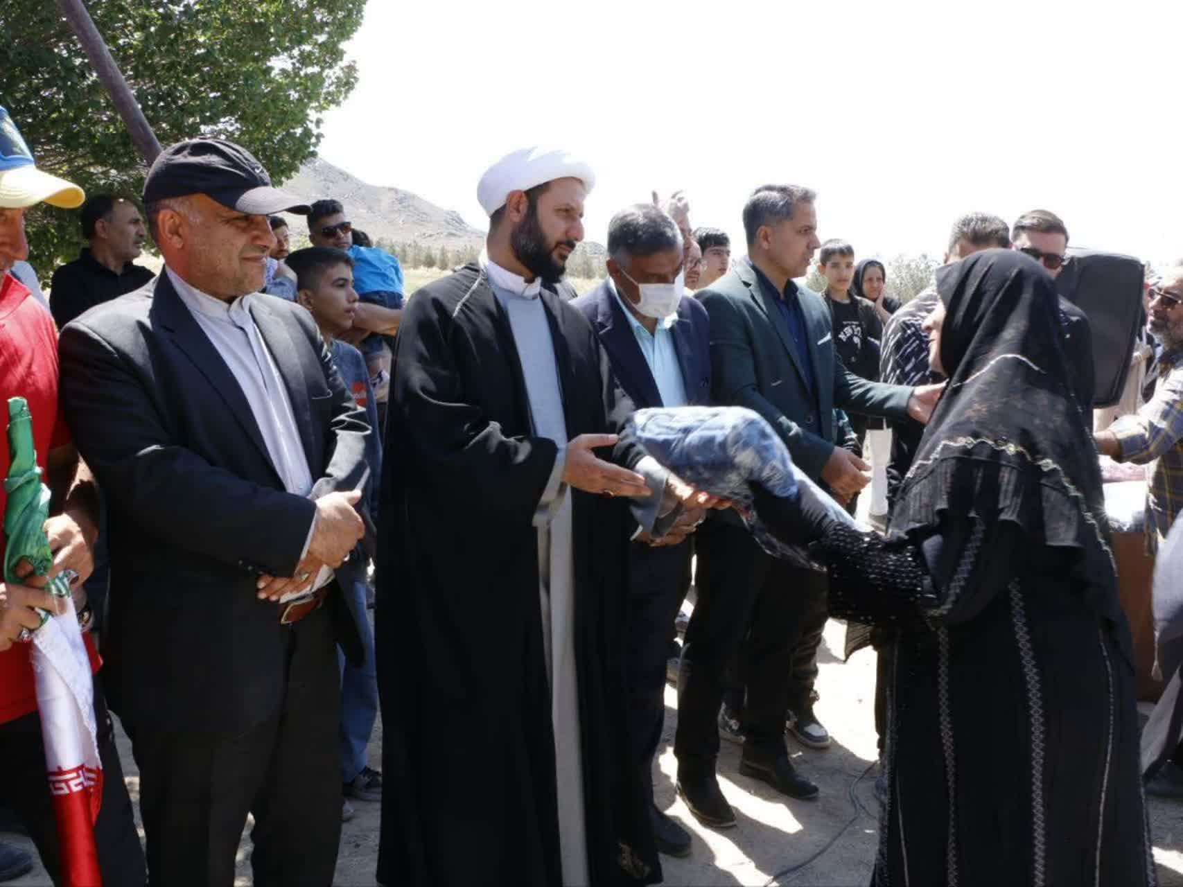 همایش کوهپیمایی خانوادگی با استقبال ۱۰۰۰ نفری در صفادشت