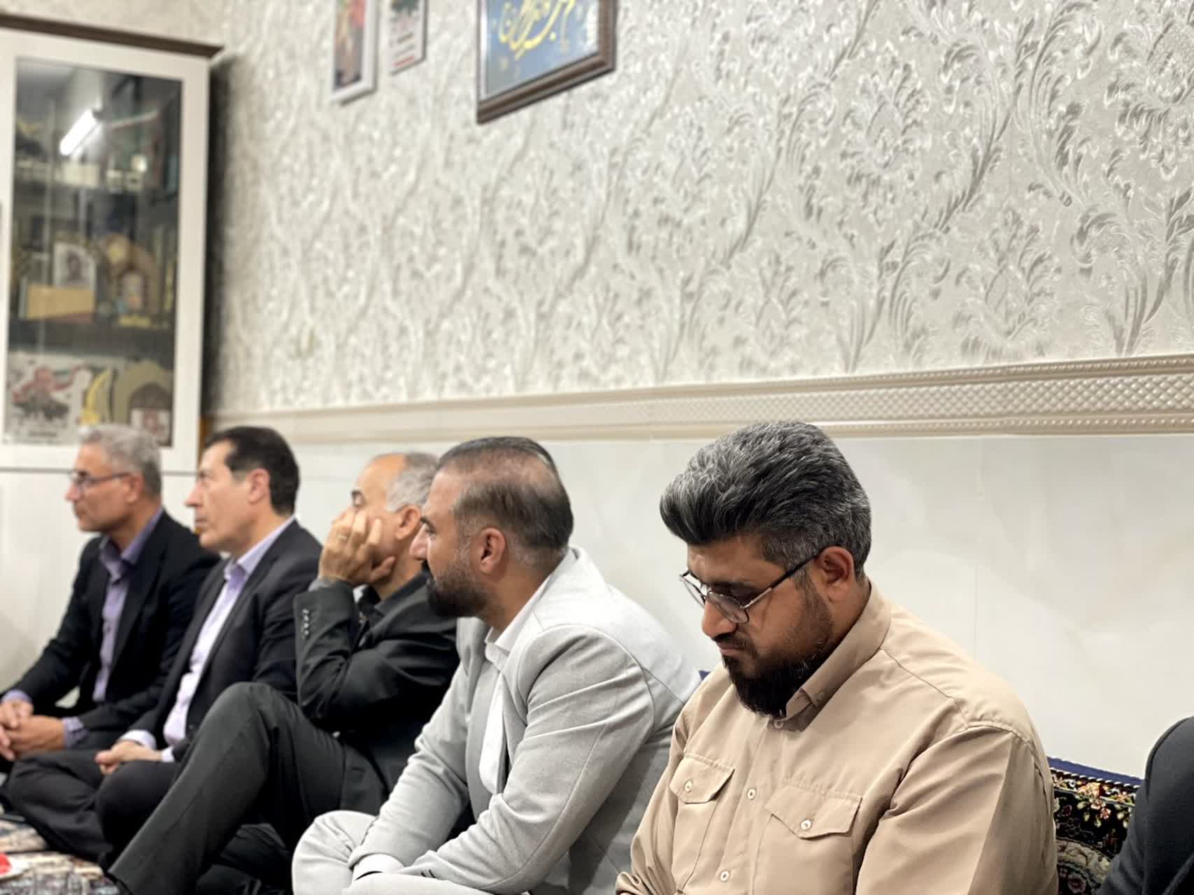 دیدار نایب رئیس مجلس با خانواده شهیدان میری در ملارد