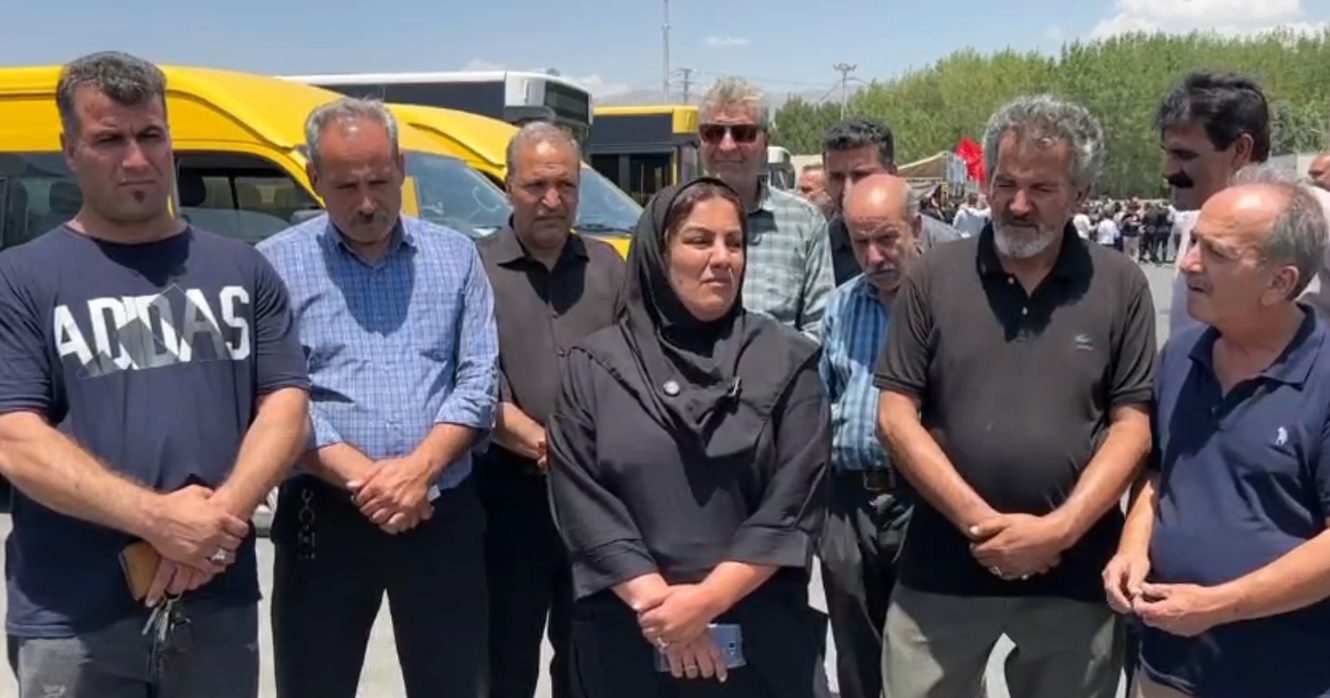 خدمت رسانی ۶۵ دستگاه اتوبوس شهرداری ملارد برای جابهجایی زائران مراسم رهبر شهید