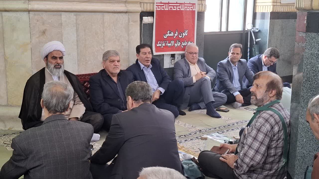 امام جمعه ملارد : خیرخواهی برای مردم معیار دین‌داری است