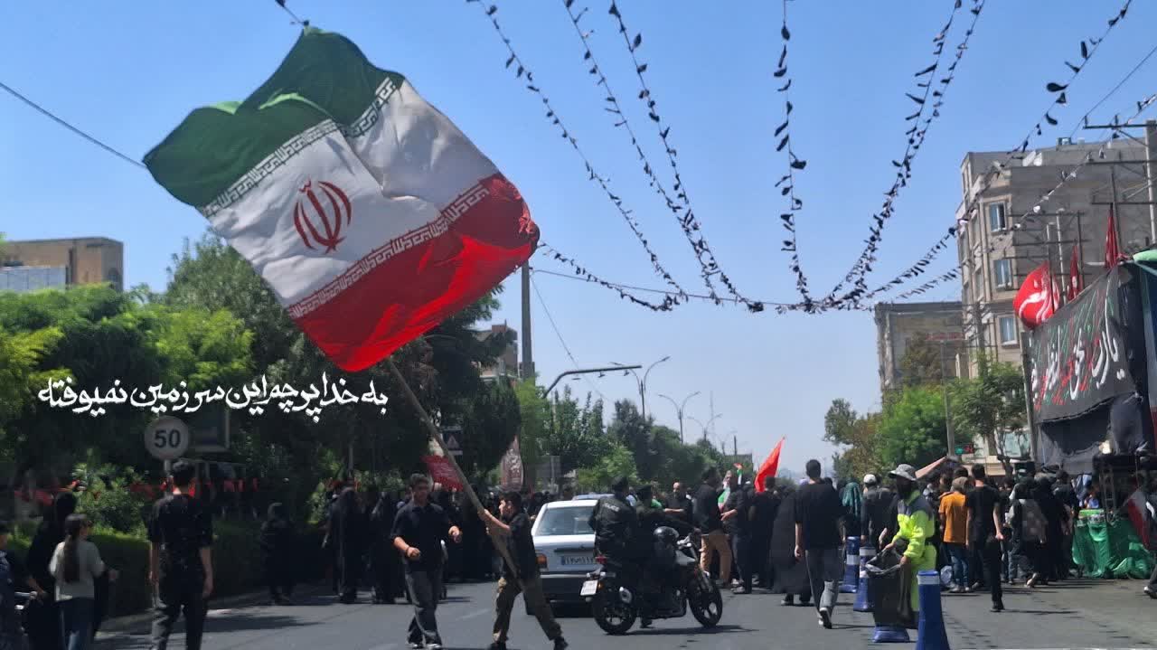 پیاده‌ روی جاماندگان اربعین از سرآسیاب تا گلزار شهدای ملارد