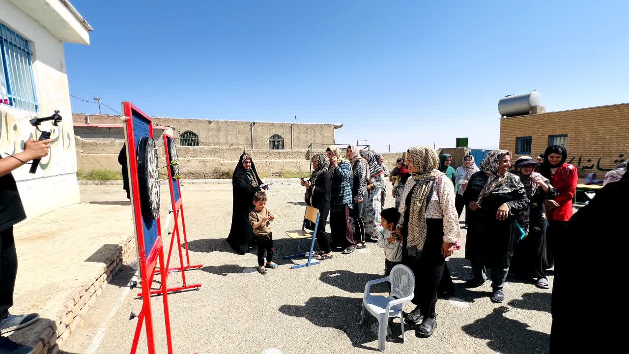 جشنواره ورزشی چاقو و قمشلو در صفادشت برگزار شد