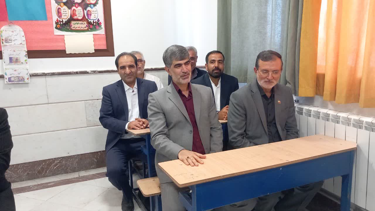 جشن شکوفه‌ ها در ملارد ؛ آغاز سال تحصیلی با ۷۷ هزار دانش‌آموز