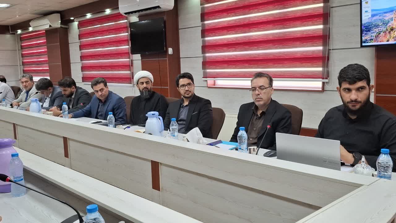 راهیان نور دانش‌آموزی و مسائل فرهنگیان در شورای آموزش و پرورش ملارد
