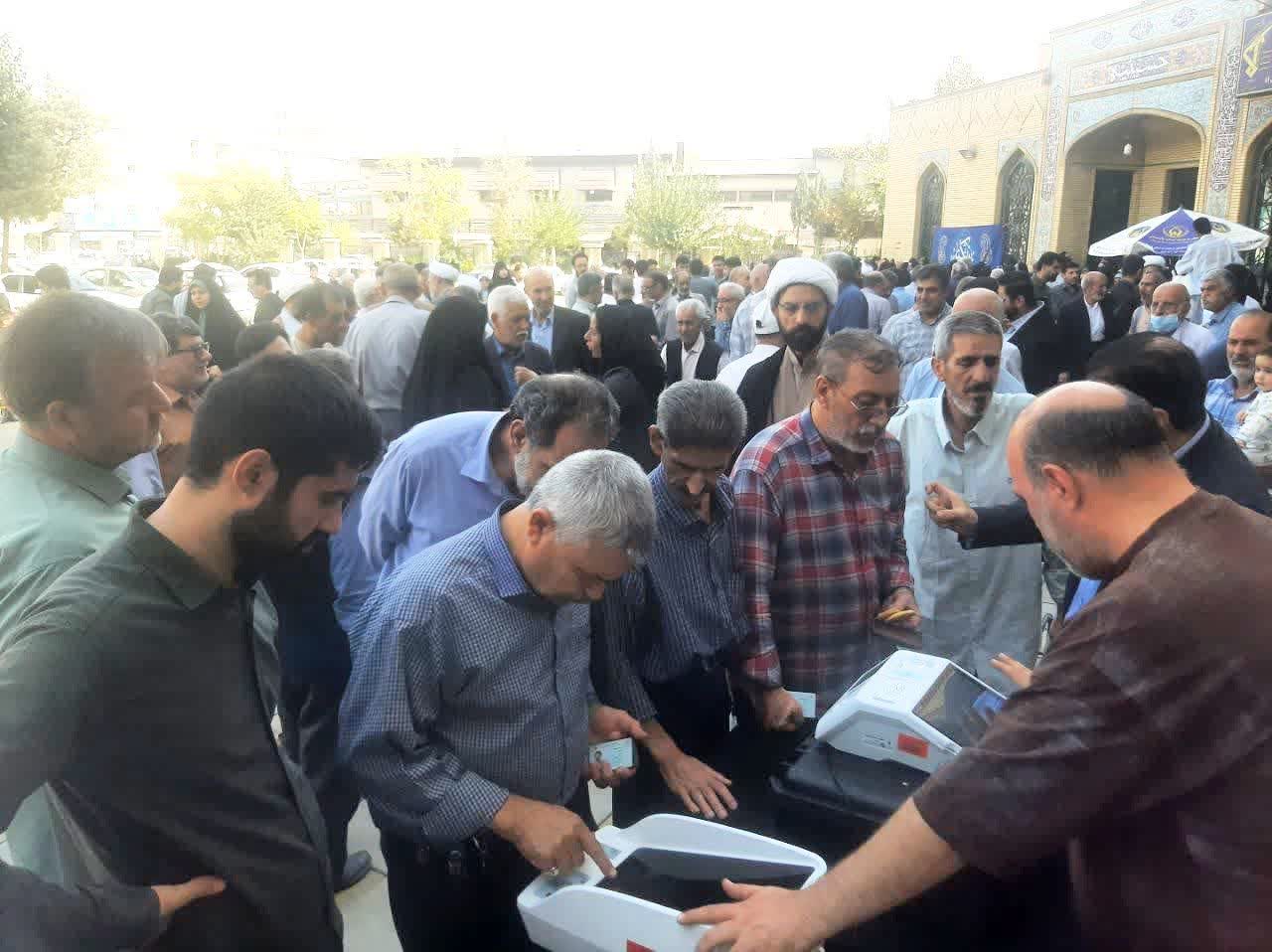 مانور انتخابات الکترونیک در مصلی‌ های ملارد