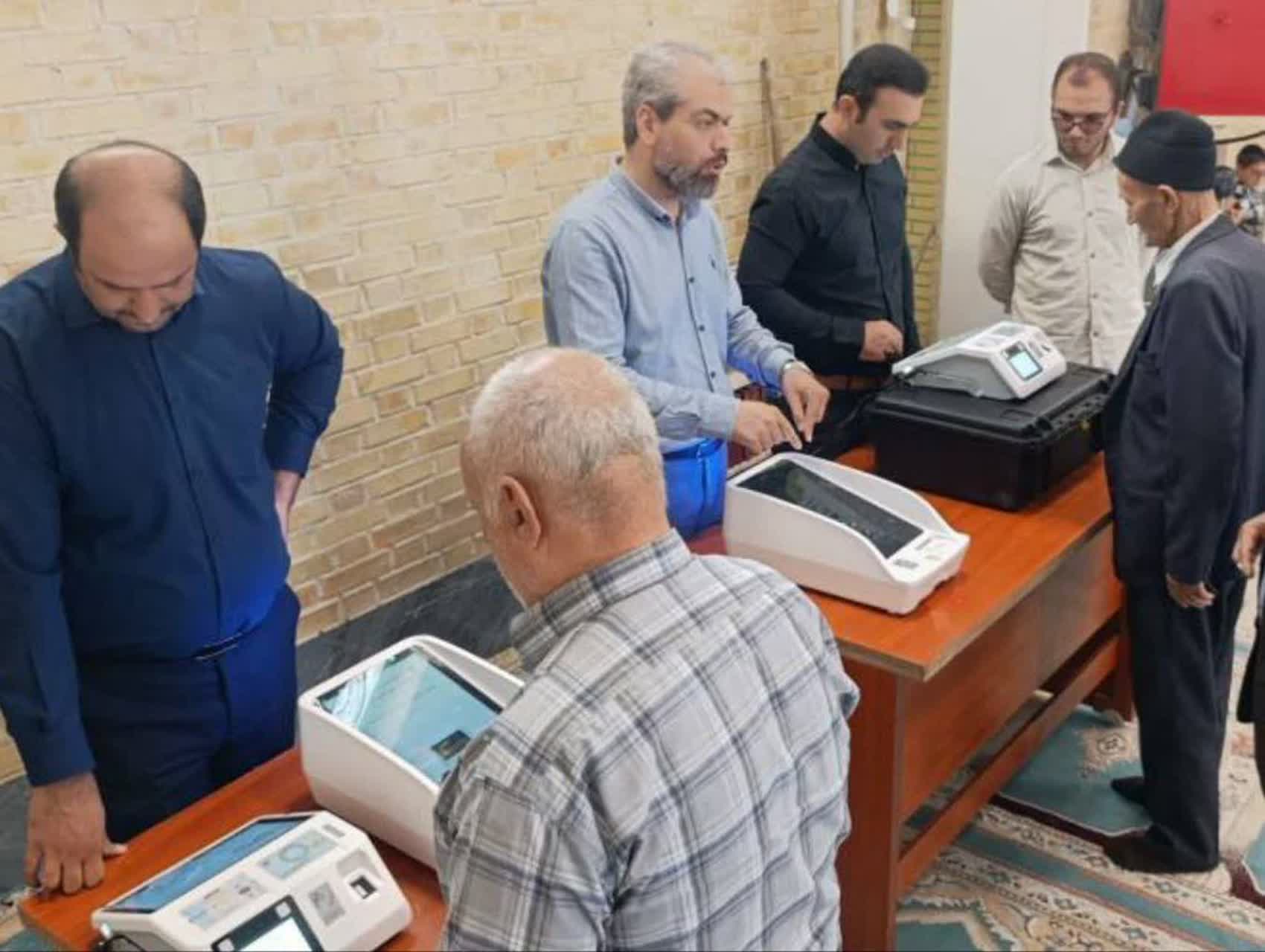 مانور انتخابات الکترونیک در نماز جمعه صفادشت