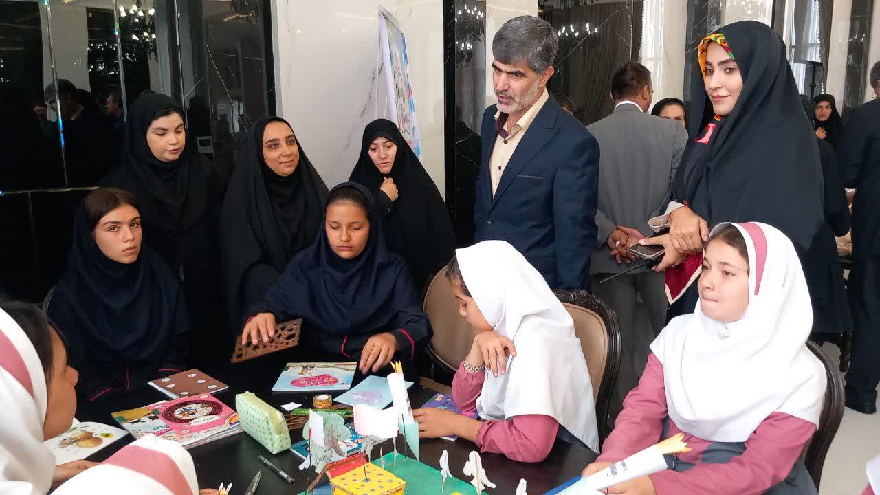 نمایشگاه توانمندی‌ های روستایی ملارد برپا شد