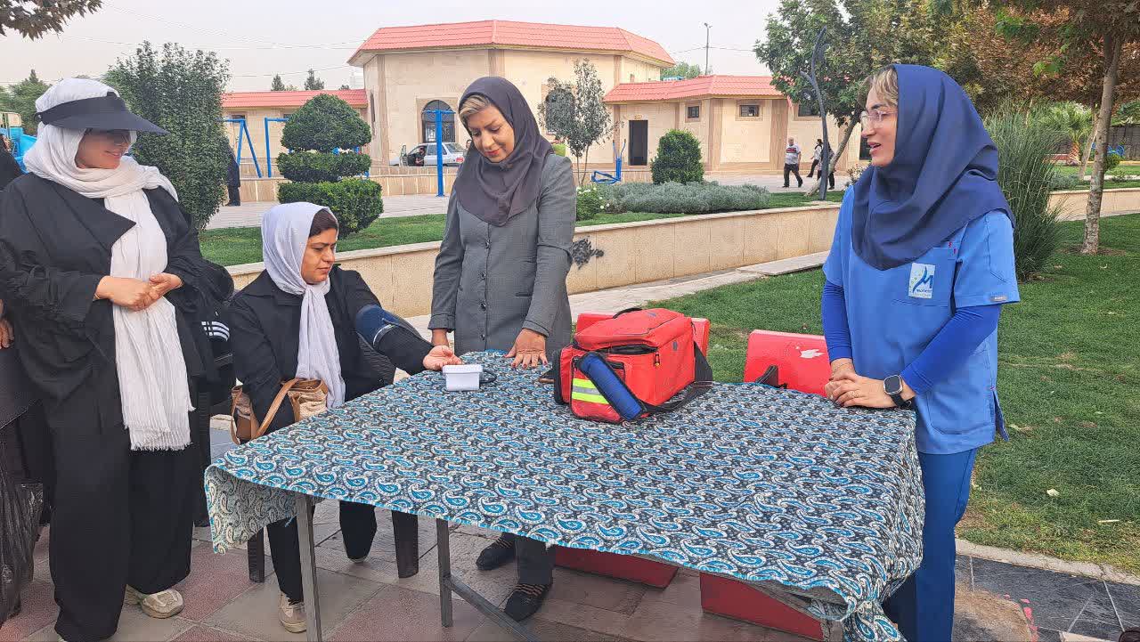 سالمندان ملارد به میدان ورزش آمدند